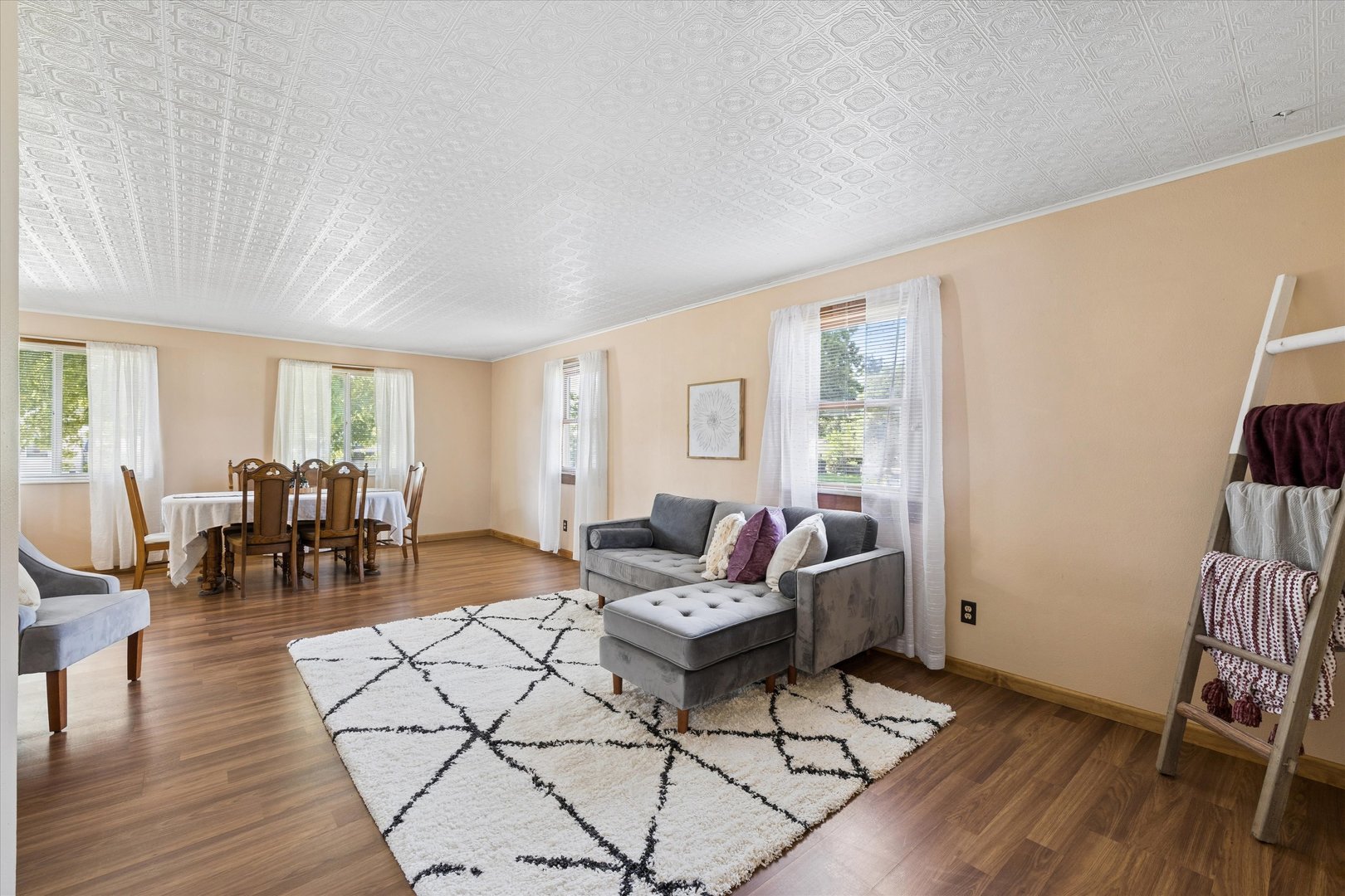 710 3rd Street Property Photo 21