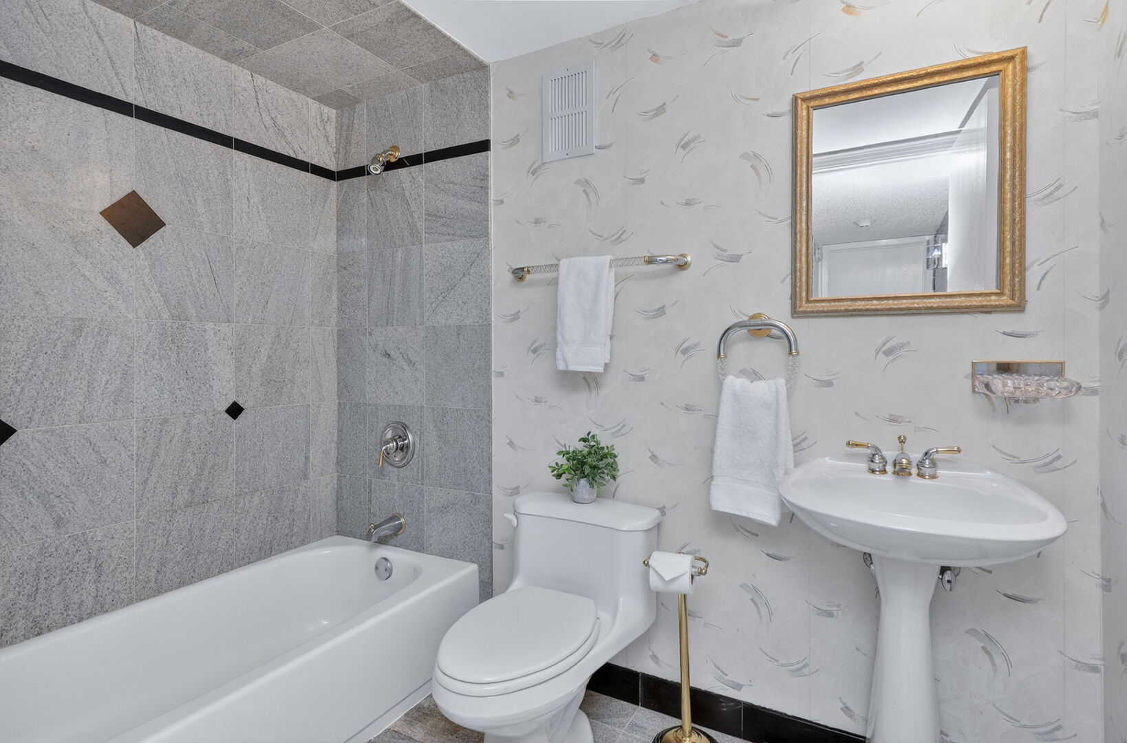 8212 Anchor Drive 508 Property Photo 13