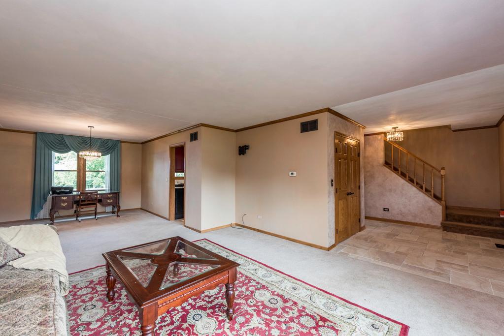 3002 Highland Court Property Photo 5
