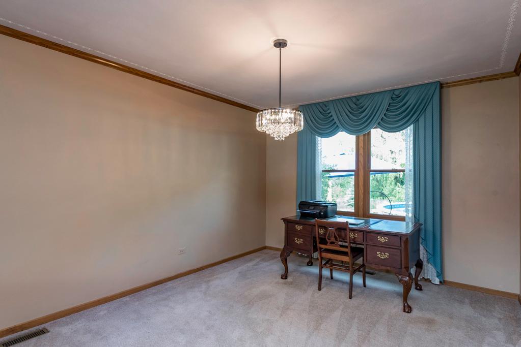 3002 Highland Court Property Photo 6