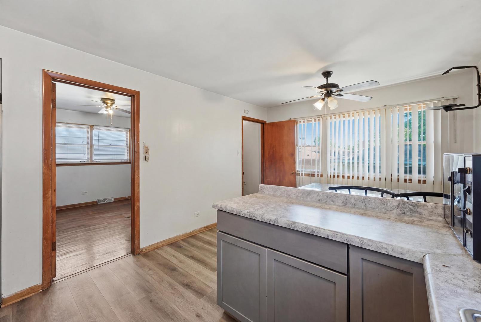 14333 Drexel Avenue Property Photo 13