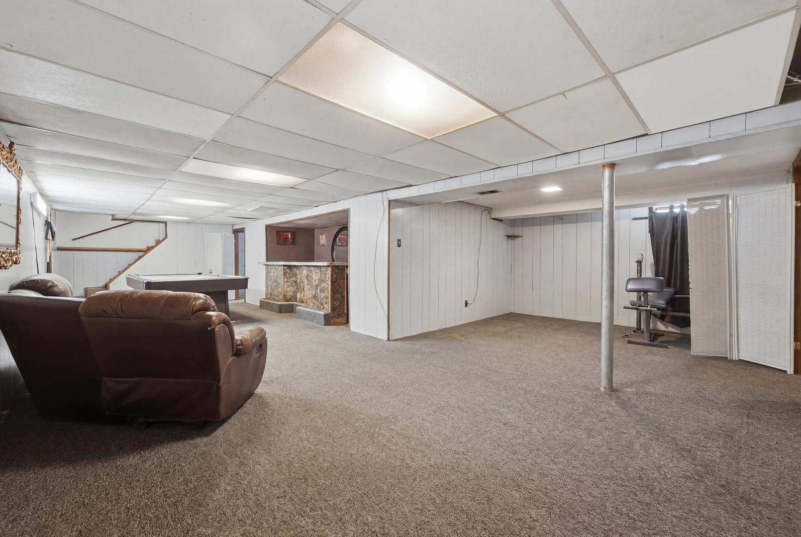 14333 Drexel Avenue Property Photo 24