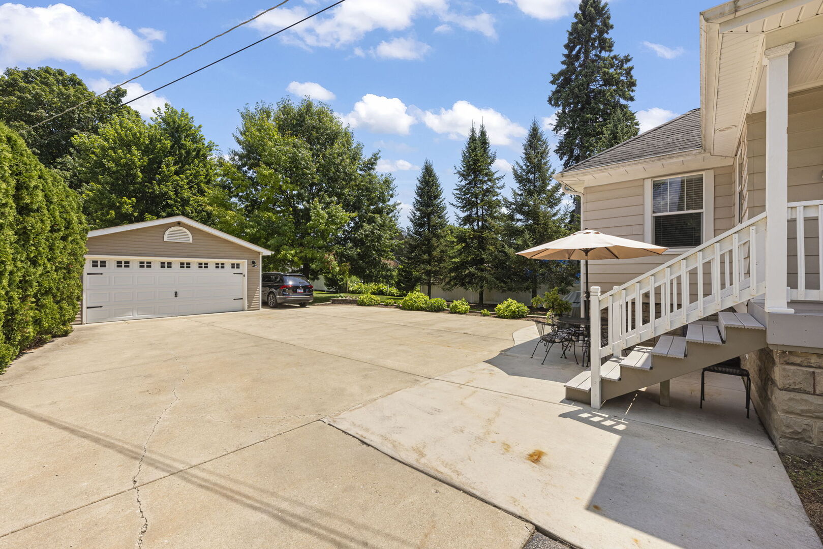 413 Joliet Street Property Photo 30