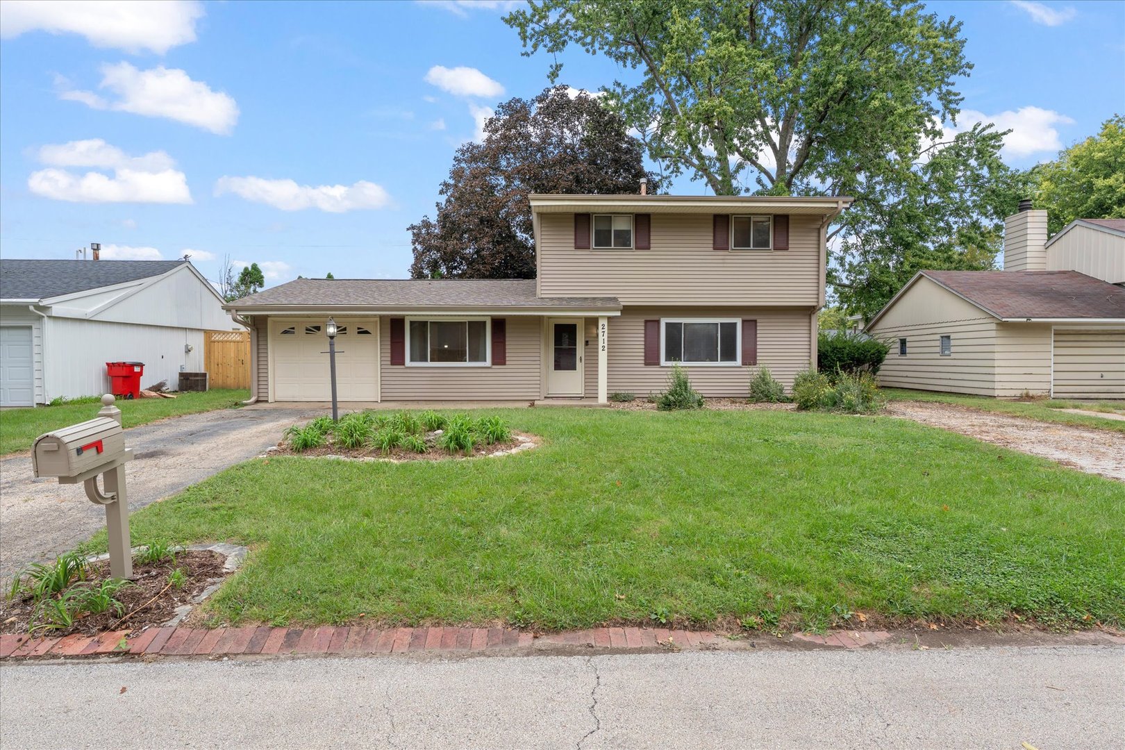 2712 Alton Drive Property Photo 4