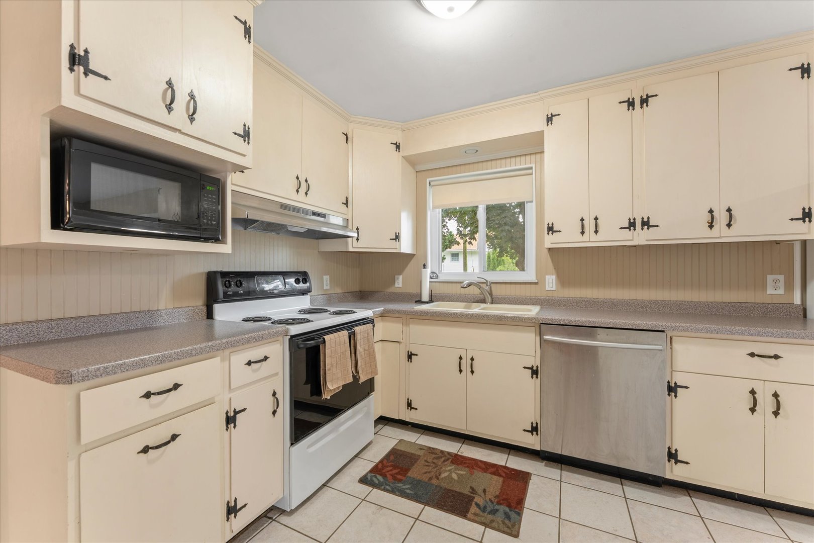 2712 Alton Drive Property Photo 14