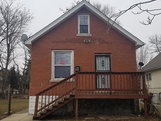 313 153RD Place Property Photo 1