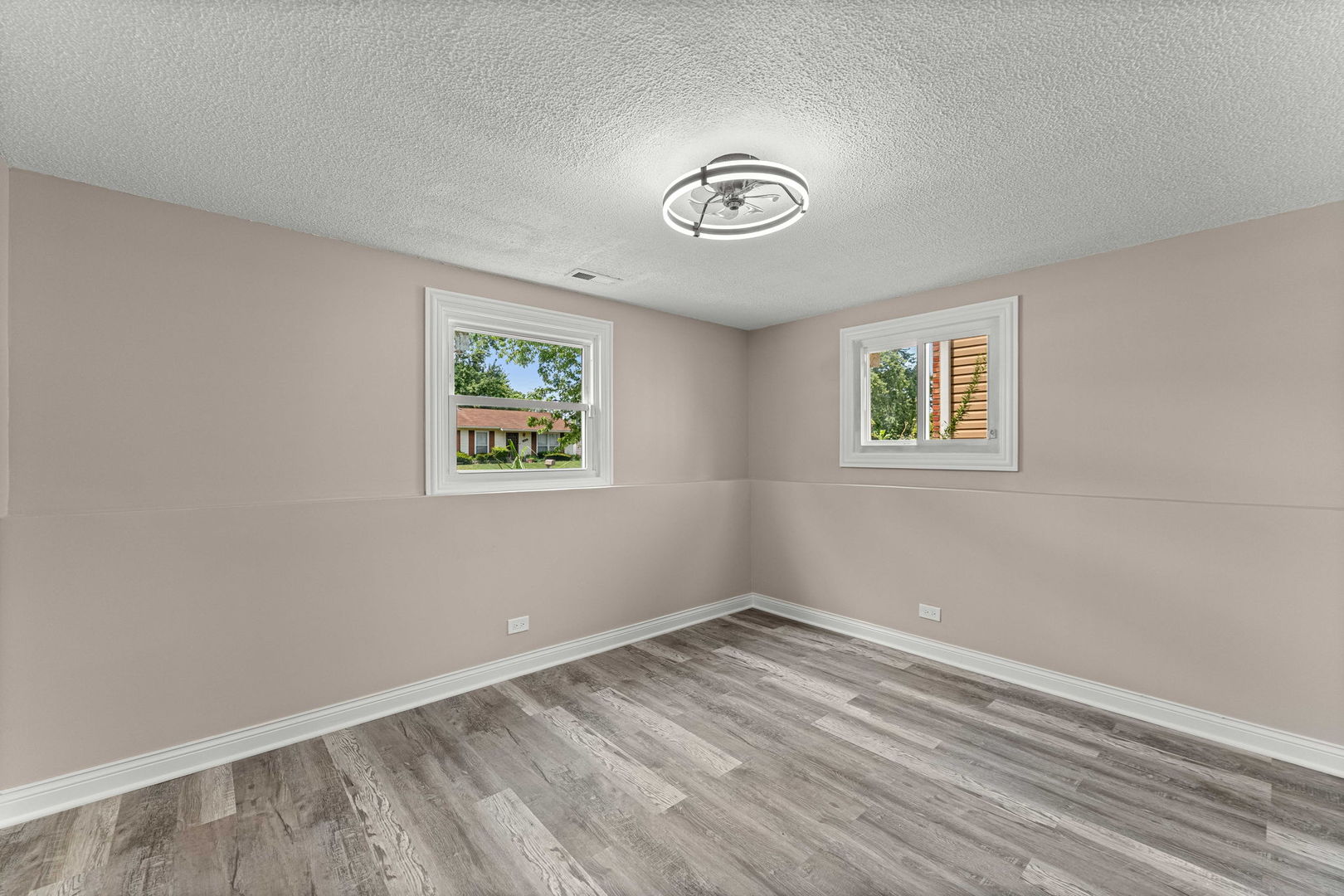12706950 Property Photo 12