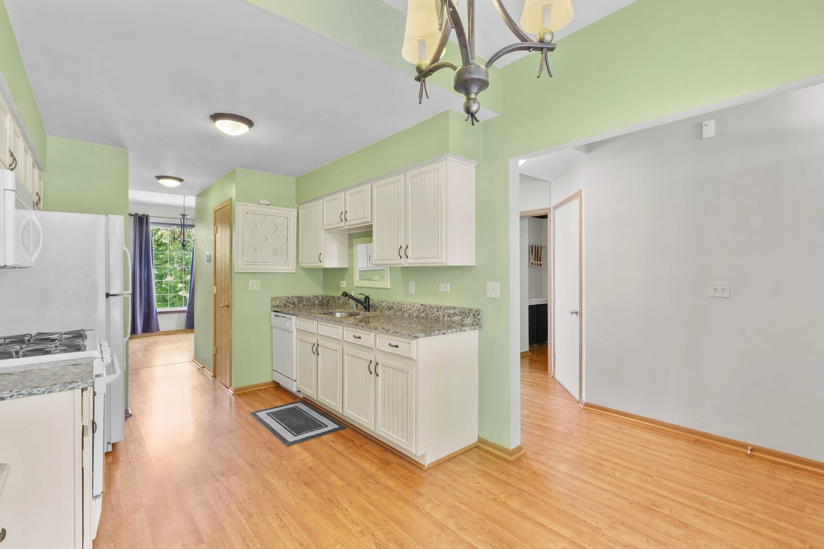 2212 Rossiter Parkway Property Photo 6