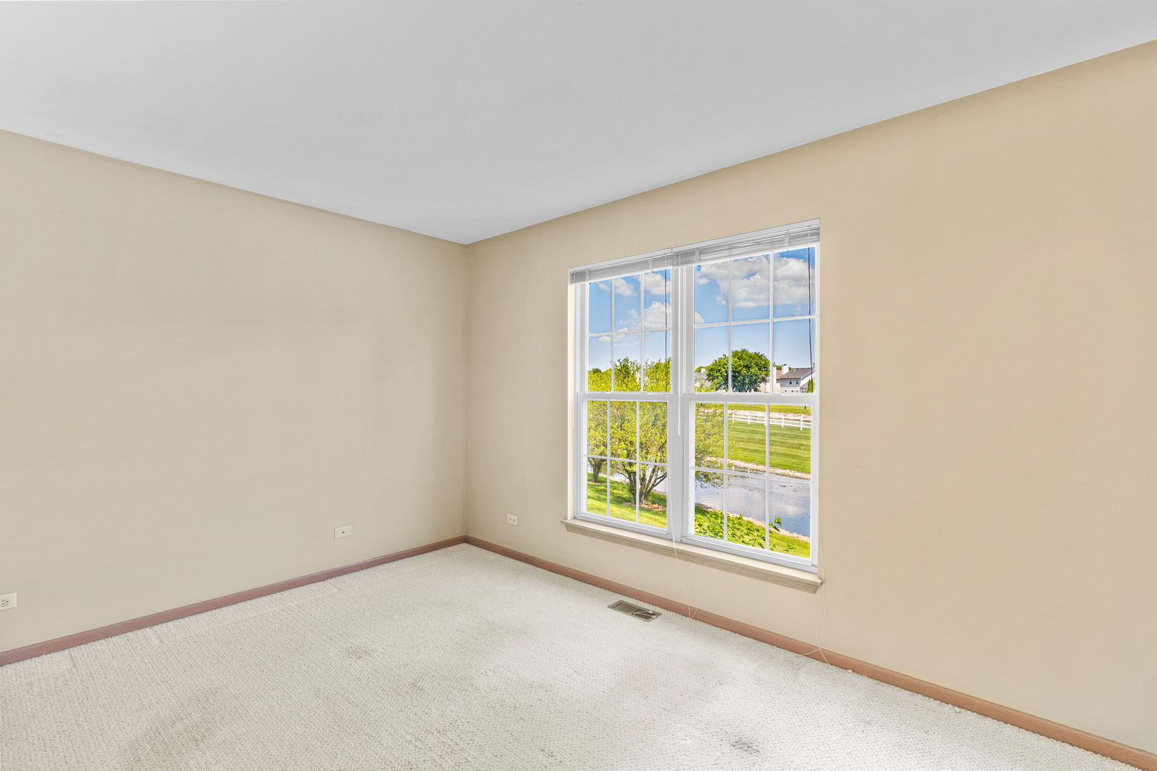 2212 Rossiter Parkway Property Photo 19