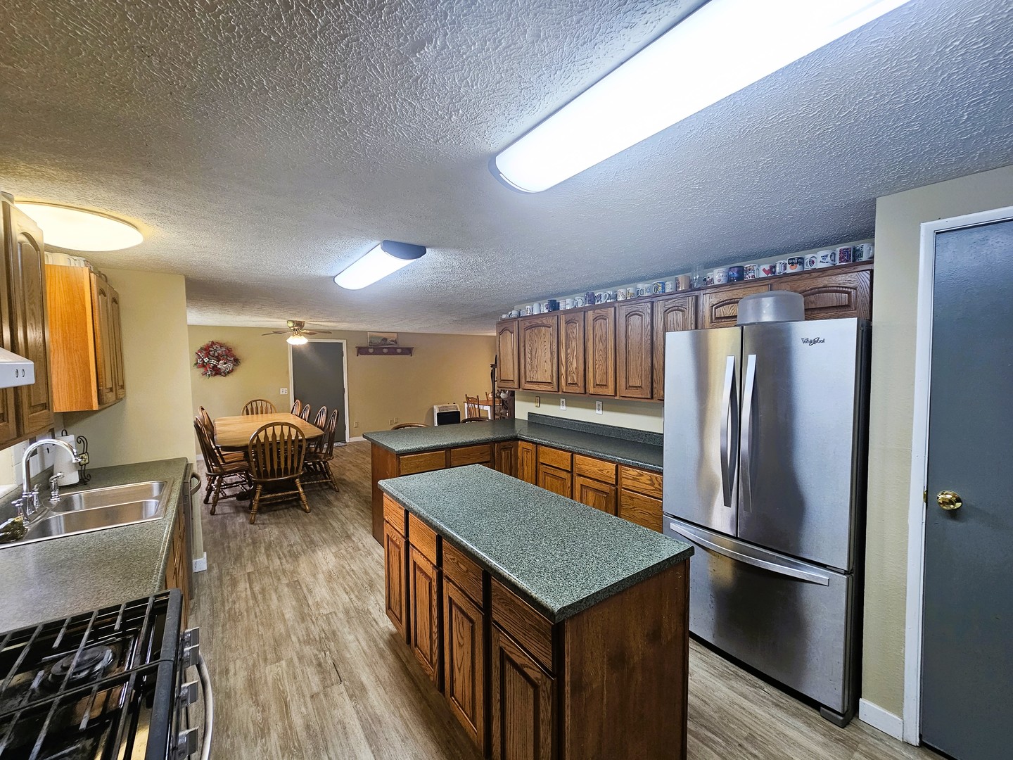 311 S Sycamore Street Property Photo 12