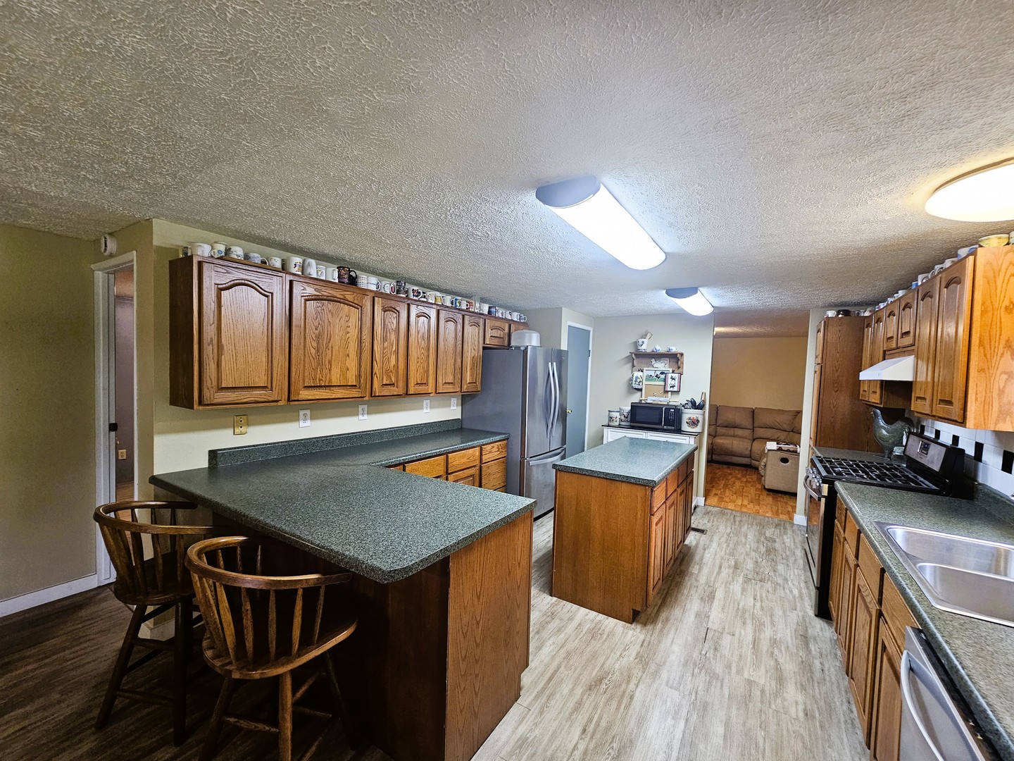 311 S Sycamore Street Property Photo 13