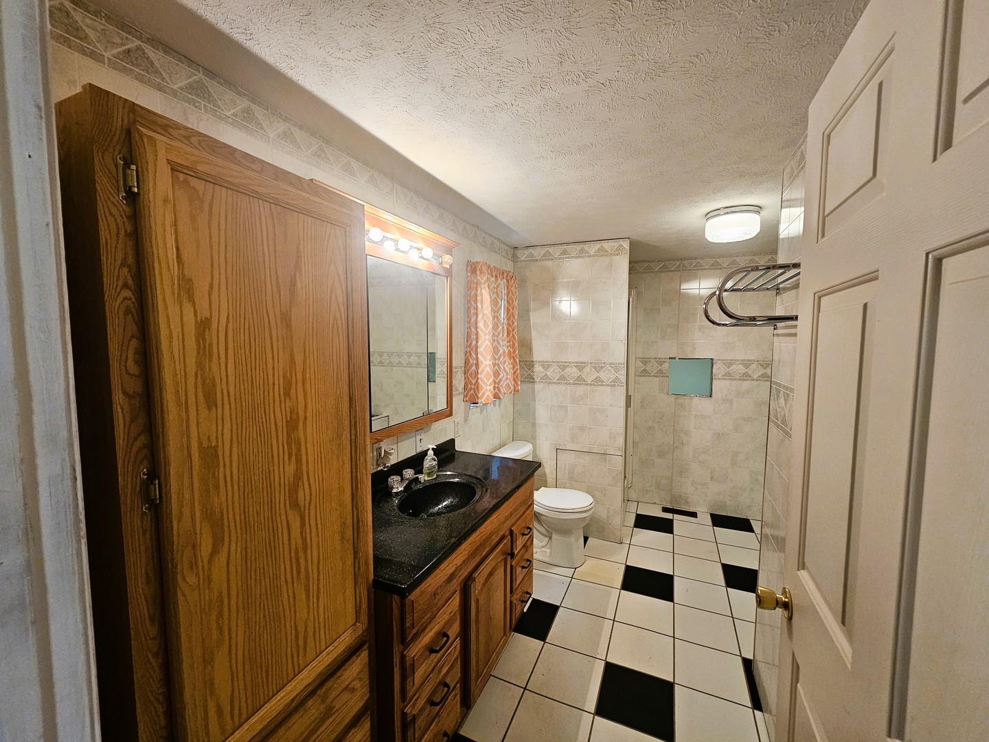 311 S Sycamore Street Property Photo 22