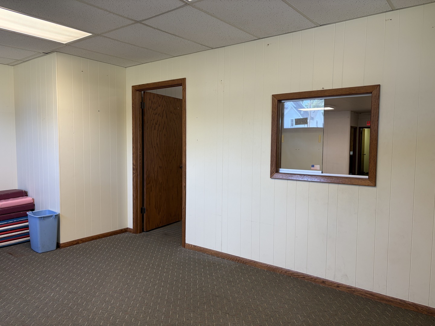 402 Oak Grove Avenue Property Photo 7