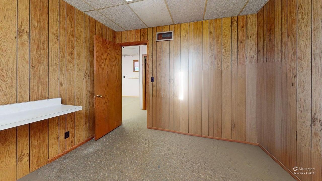 402 Oak Grove Avenue Property Photo 17