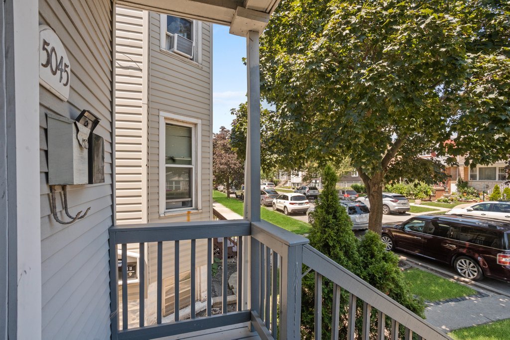 12707004 Property Photo 5