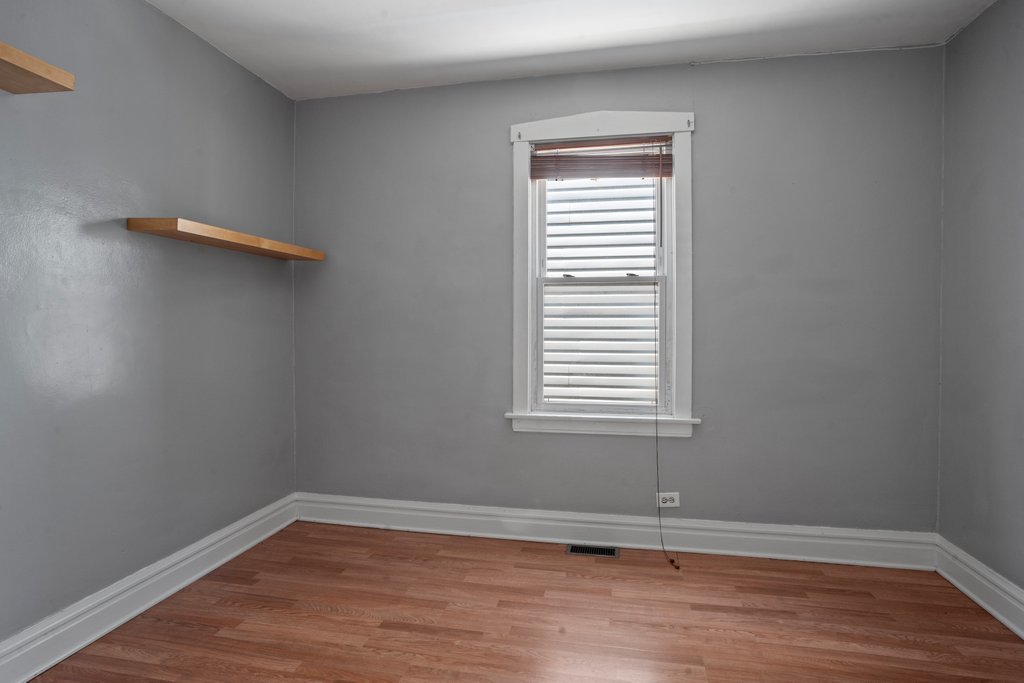 12707004 Property Photo 8