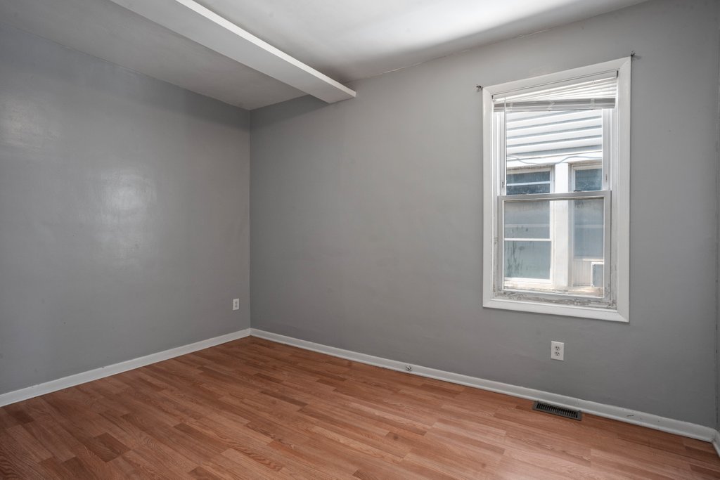 12707004 Property Photo 11