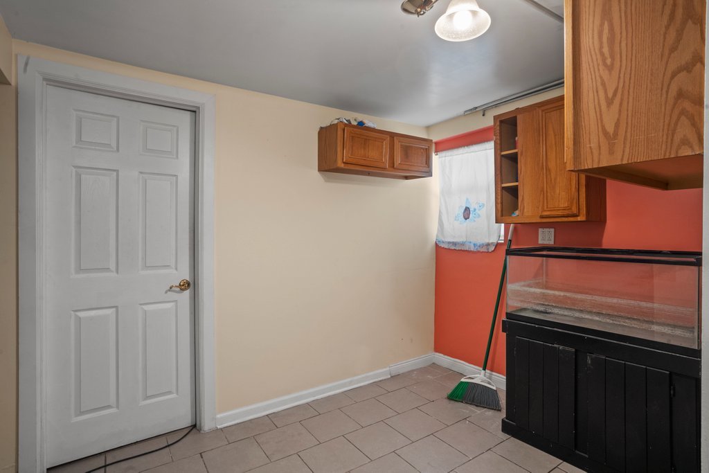 12707004 Property Photo 30