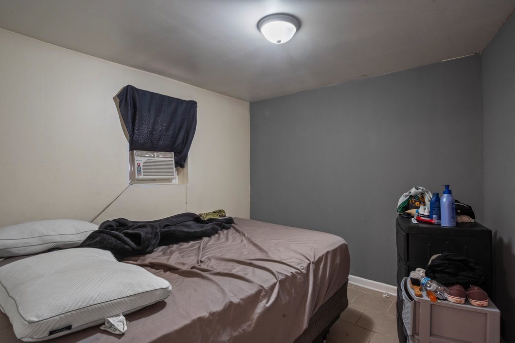 12707004 Property Photo 33