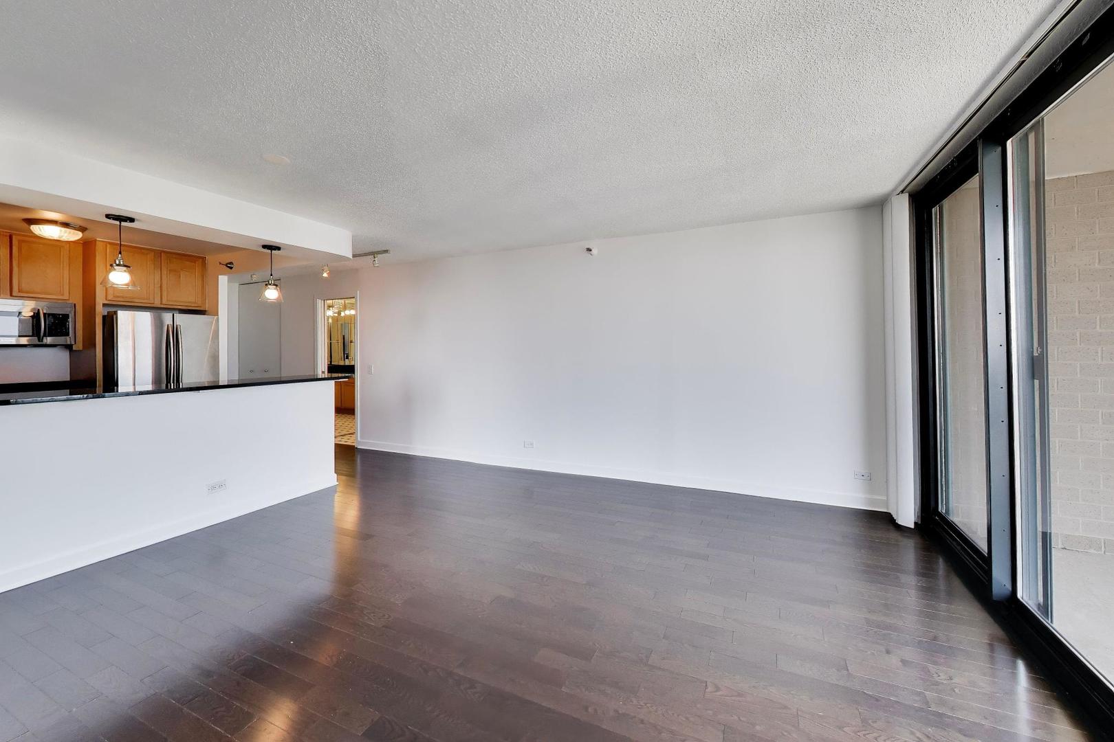 3660 N Lake Shore Drive 3307 Property Photo 8