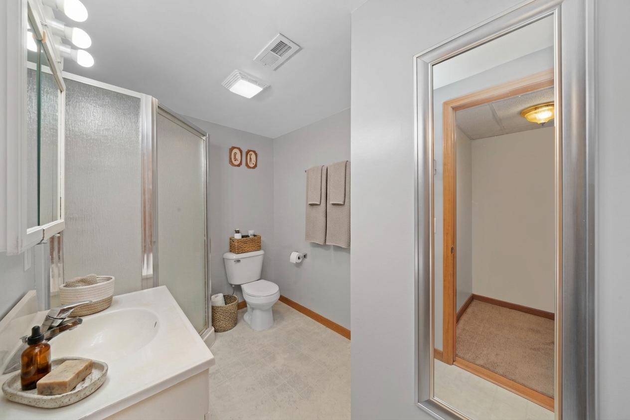 924 Suzy Street Property Photo 28