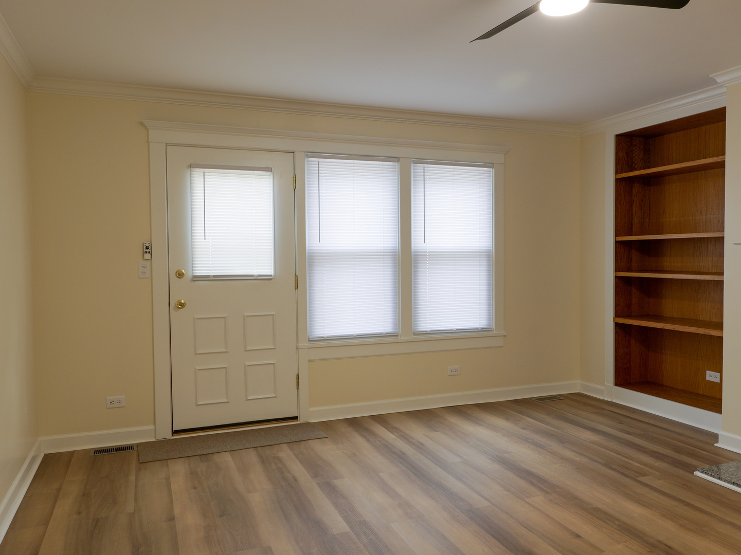 221 N Walnut Street H Property Photo 5