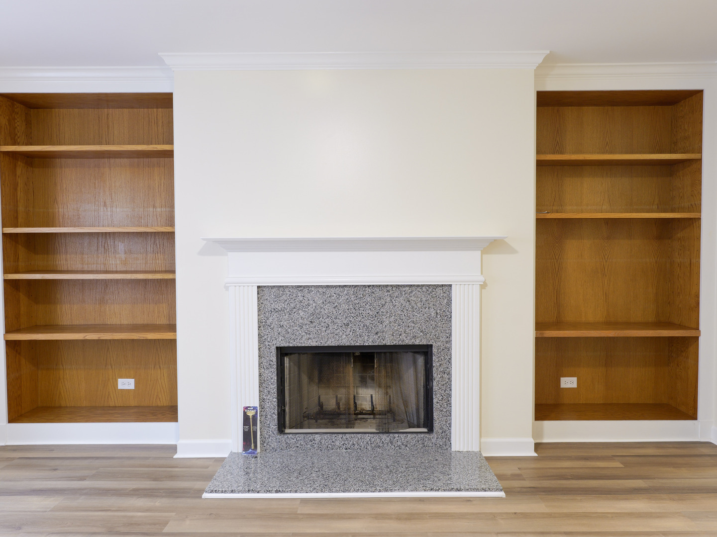 221 N Walnut Street H Property Photo 6