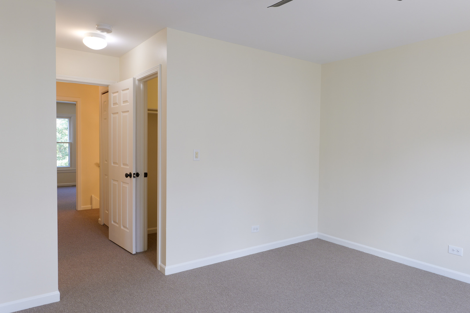 221 N Walnut Street H Property Photo 23