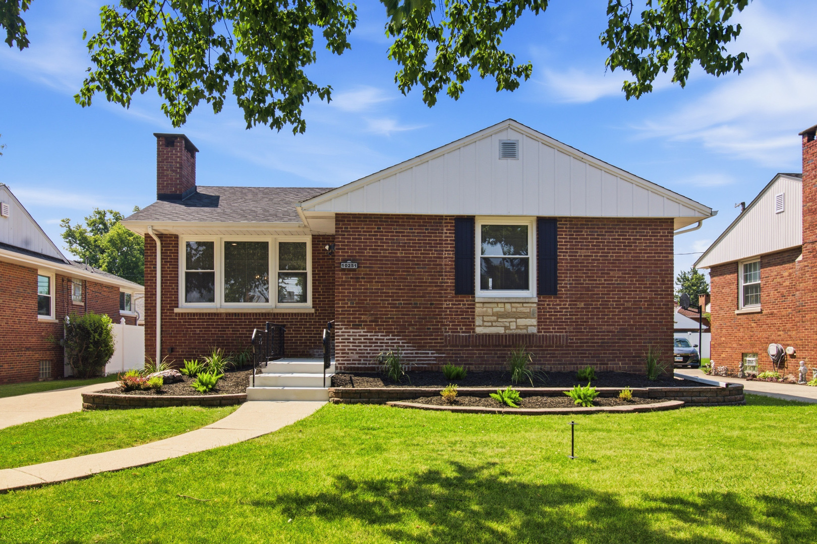 10251 Kent Street Property Photo 1