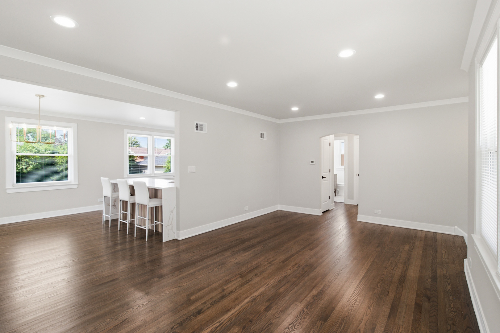 10251 Kent Street Property Photo 13