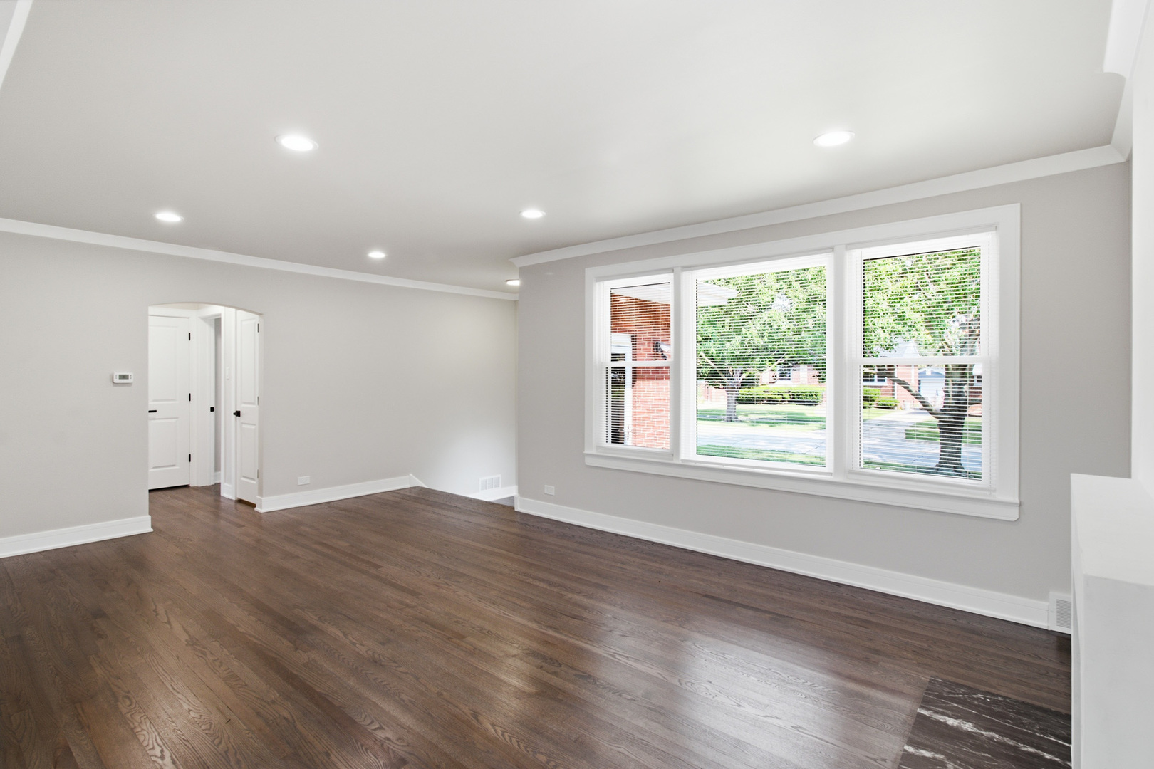 10251 Kent Street Property Photo 14