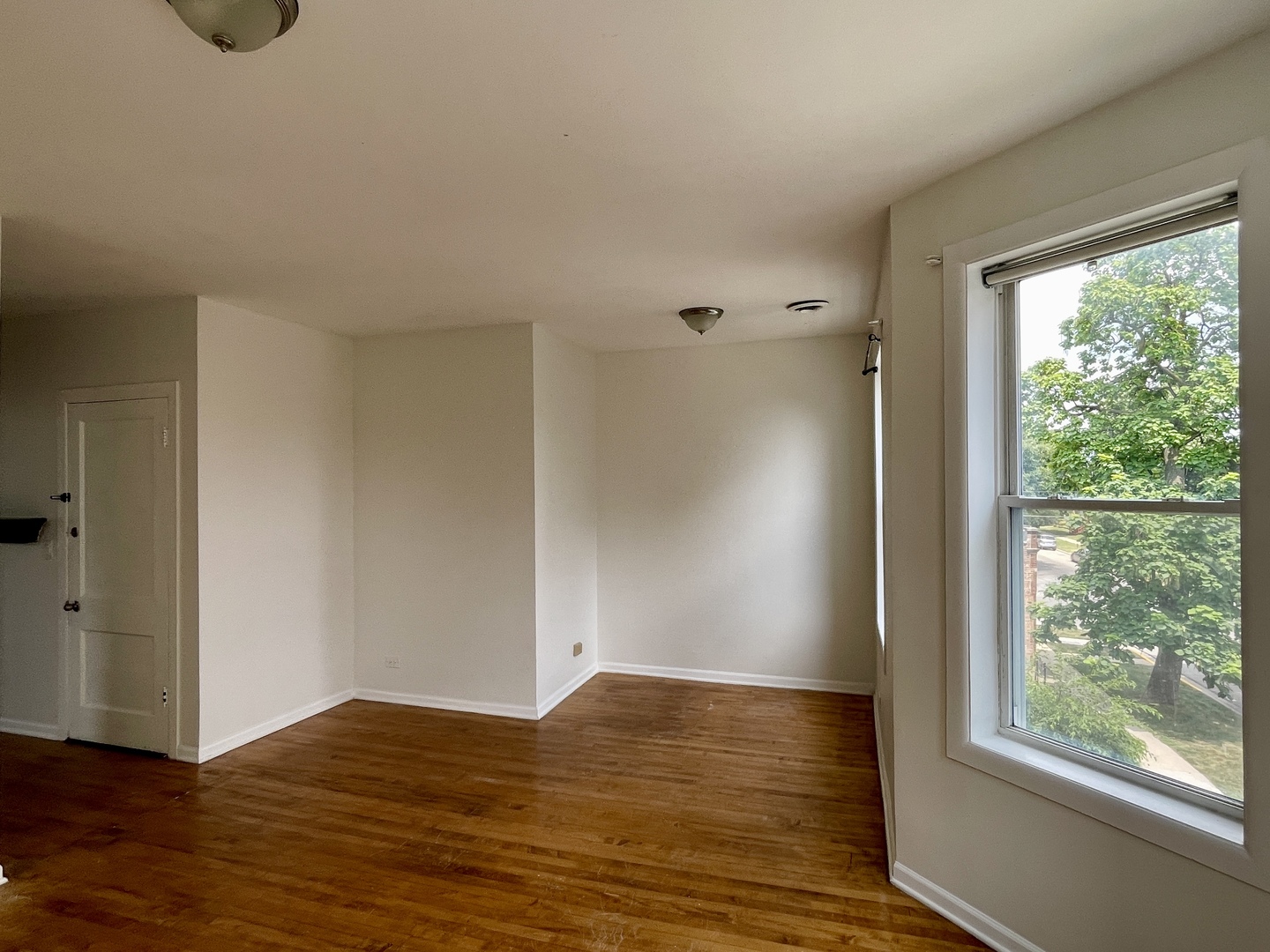 1408 Kenilworth Avenue 3 Property Photo 3