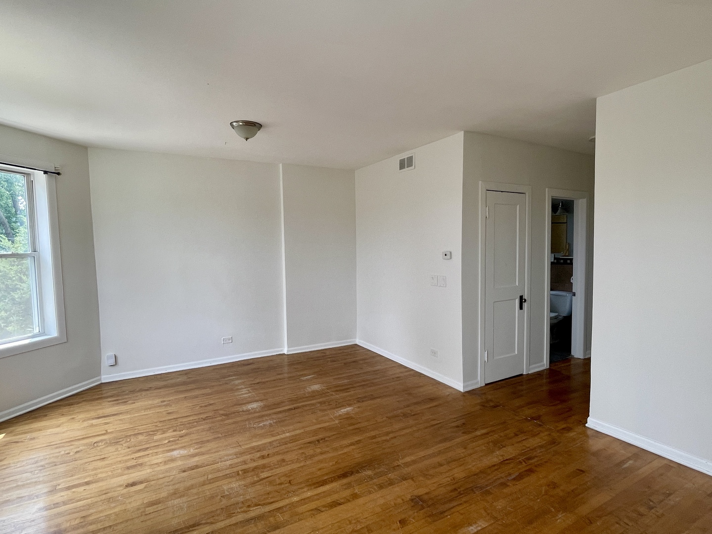 1408 Kenilworth Avenue 3 Property Photo 4