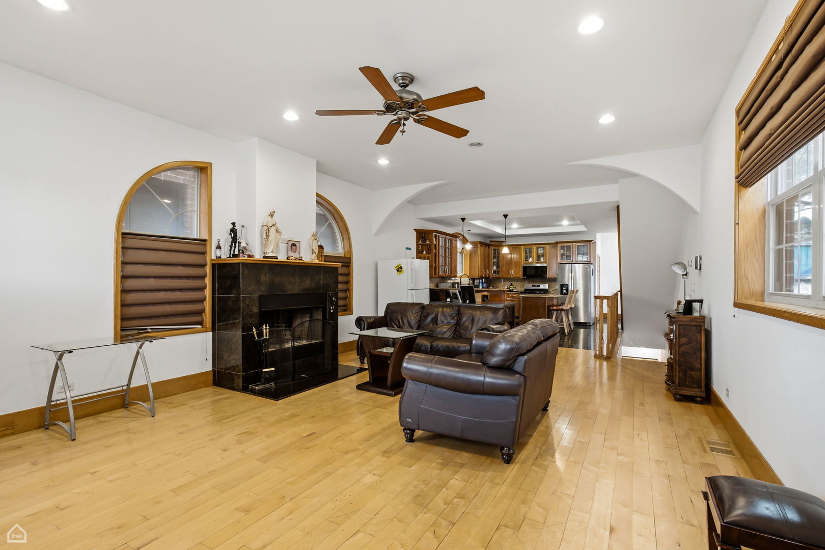 1435 W 16th Street Property Photo 4