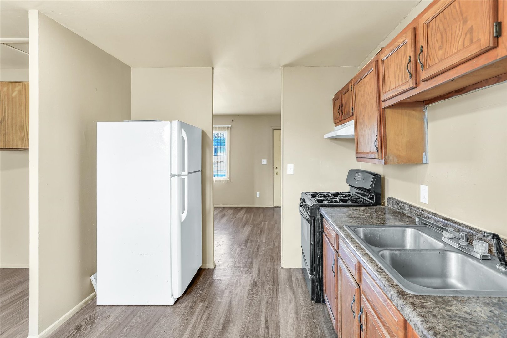 704 S Scottswood Drive Property Photo 12