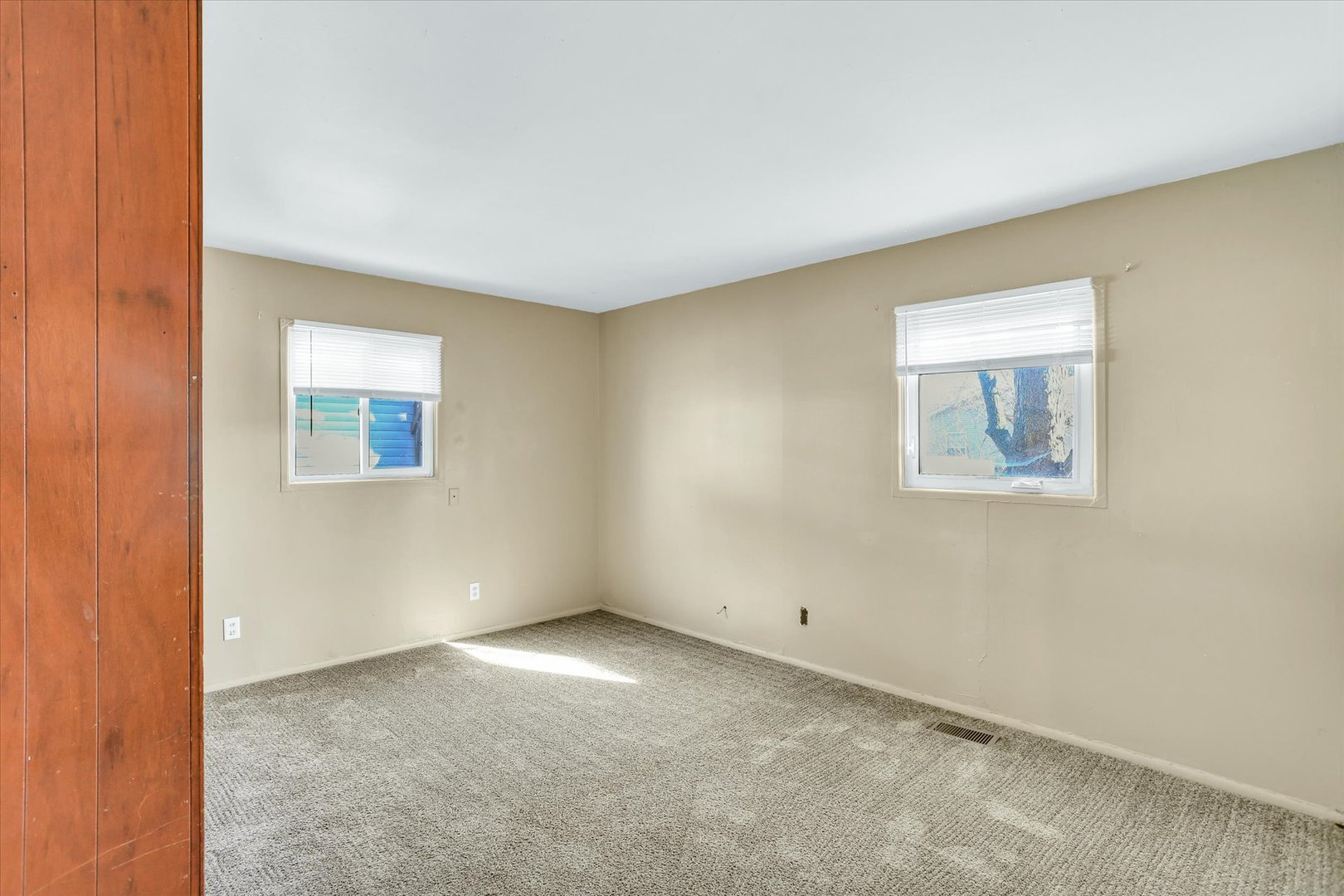 704 S Scottswood Drive Property Photo 18