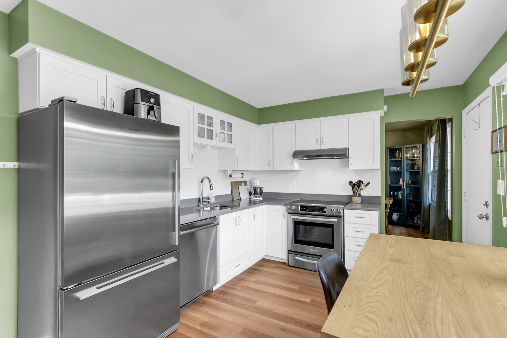 705 E Mchenry Street Property Photo 11