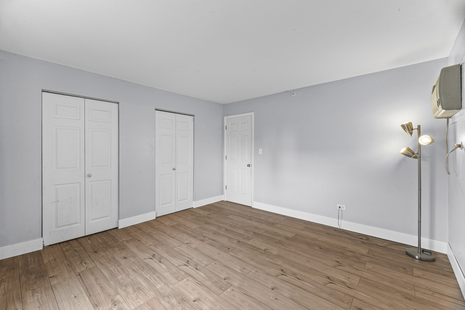 160 S La Londe Avenue 1f Property Photo 11