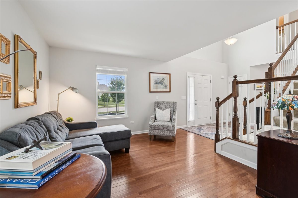1731 Wentworth Drive Property Photo 4
