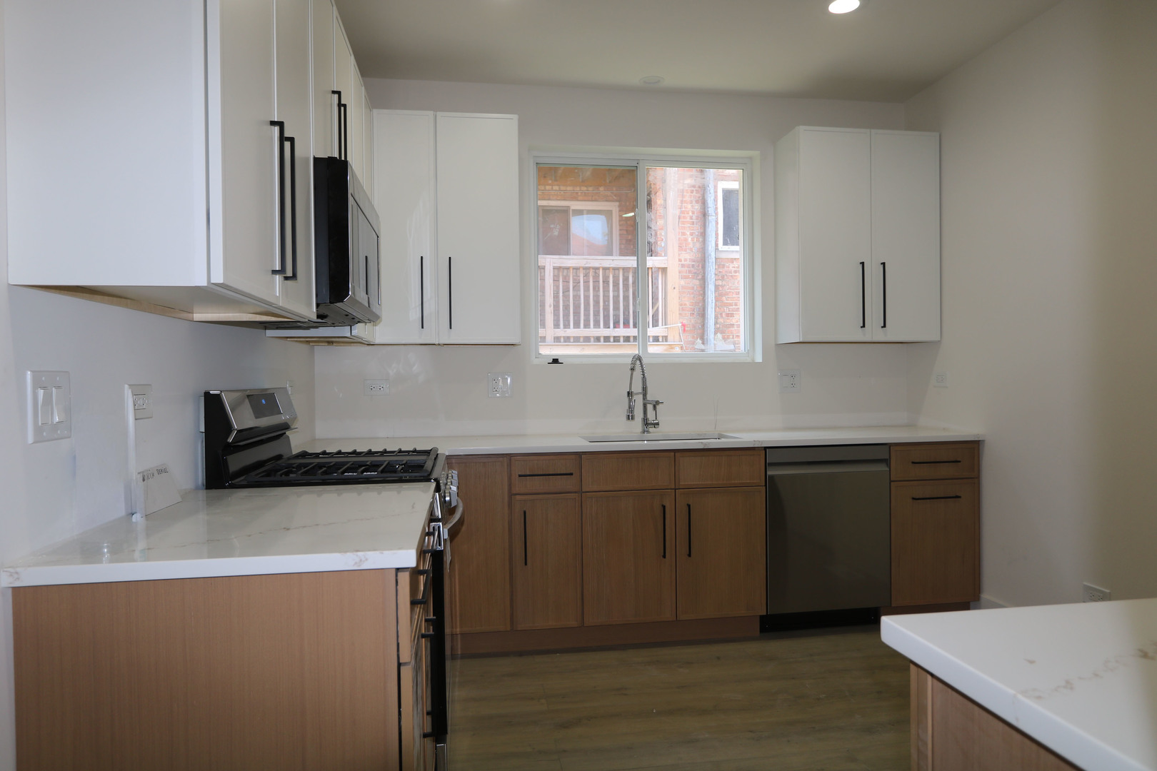 8014 S Yates Boulevard Property Photo 3