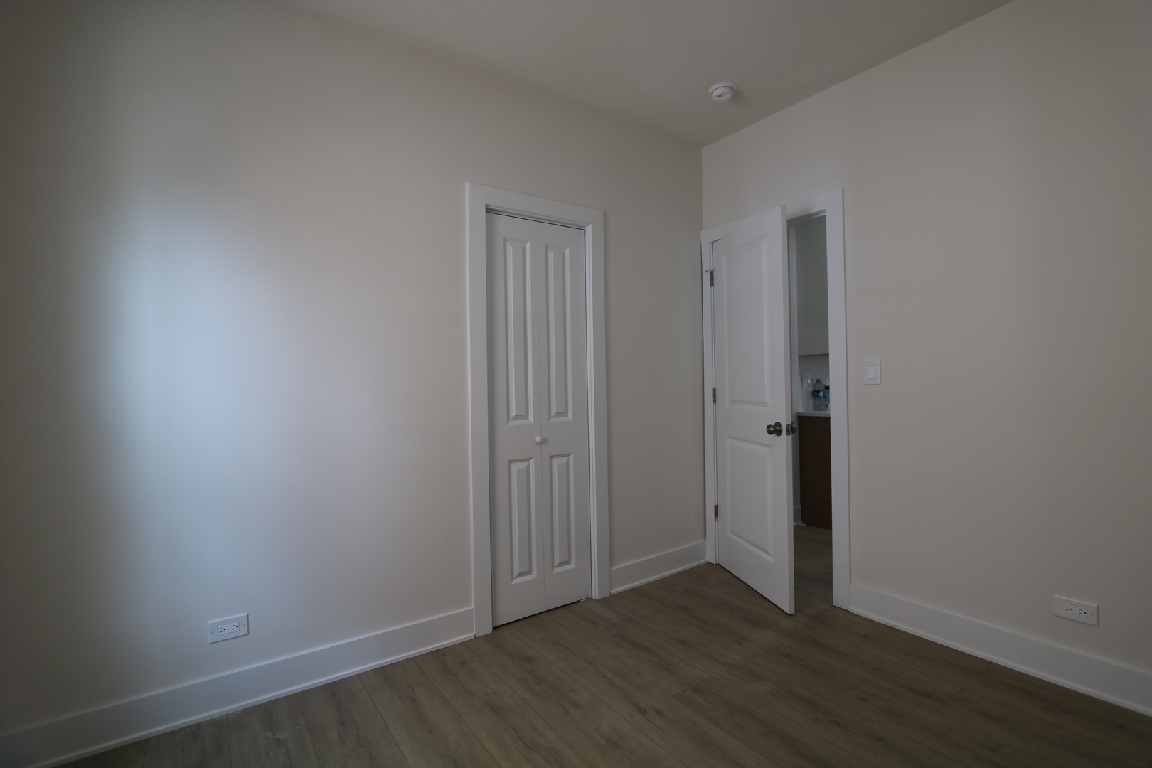 8014 S Yates Boulevard Property Photo 7