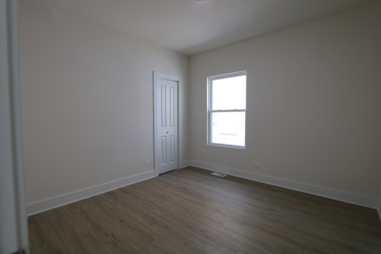 8014 S Yates Boulevard Property Photo 11