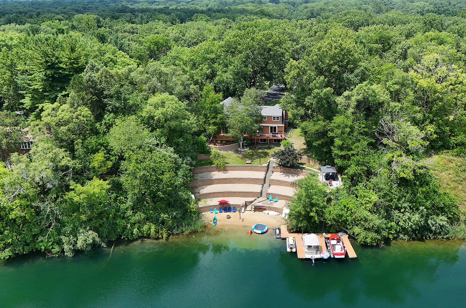 5205 Deerfield Drive Property Photo 3