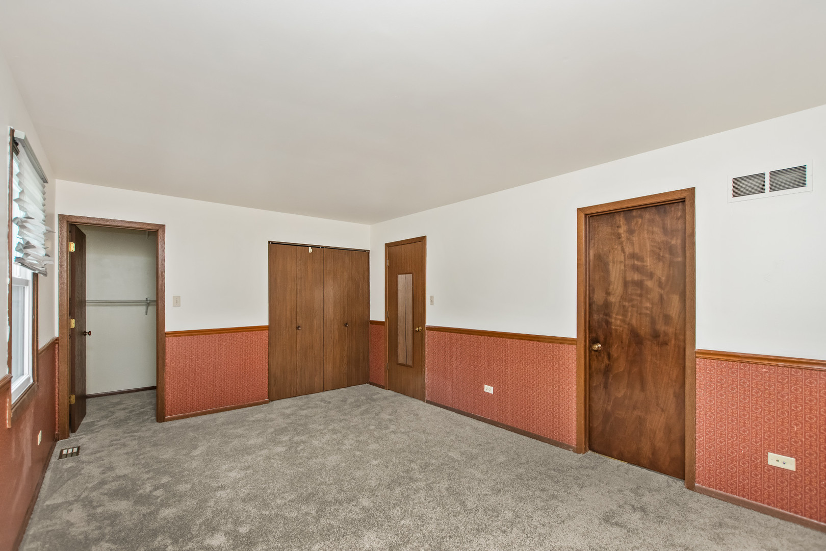 18604 Carpenter Street Property Photo 15