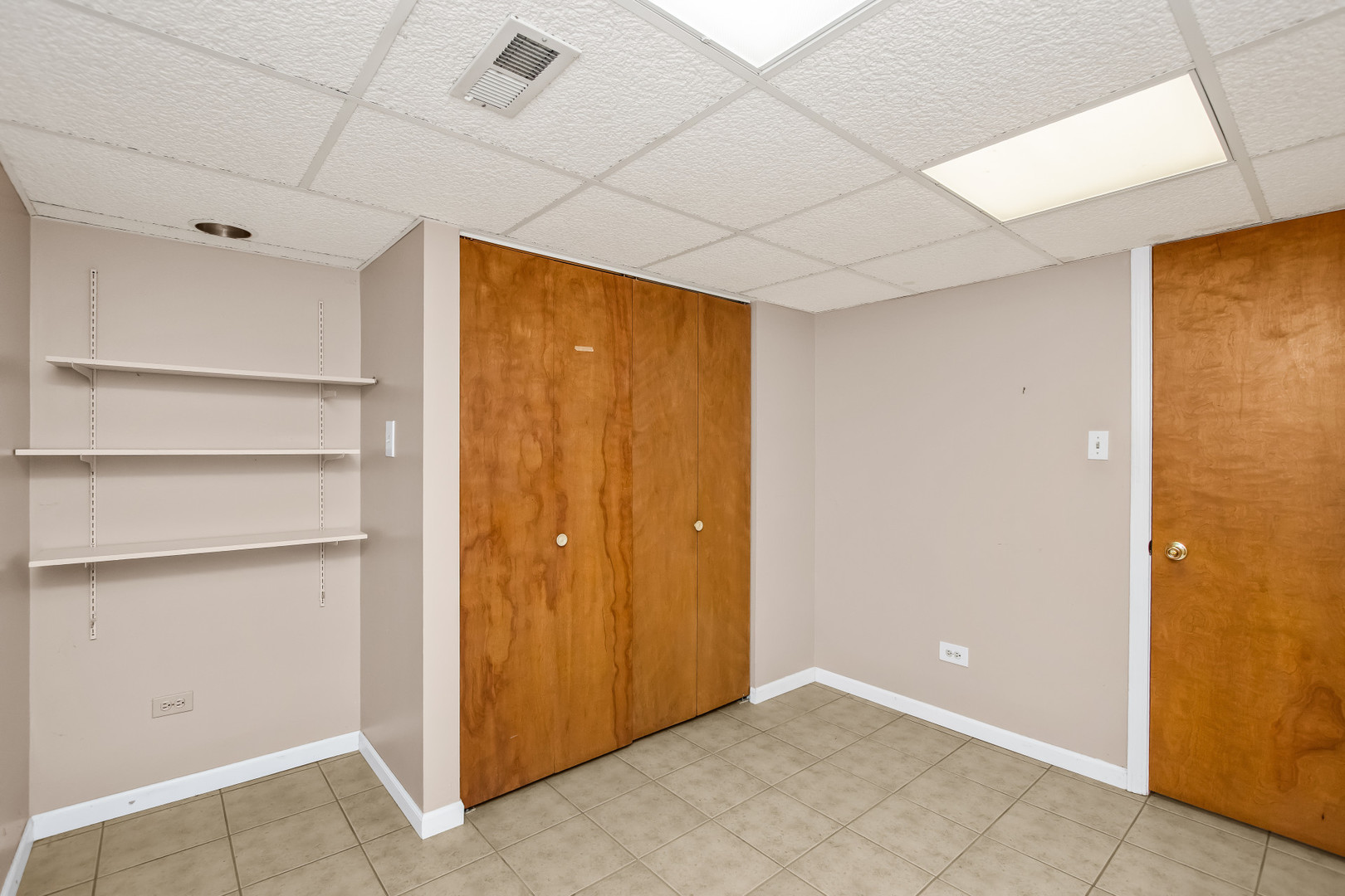 18604 Carpenter Street Property Photo 21