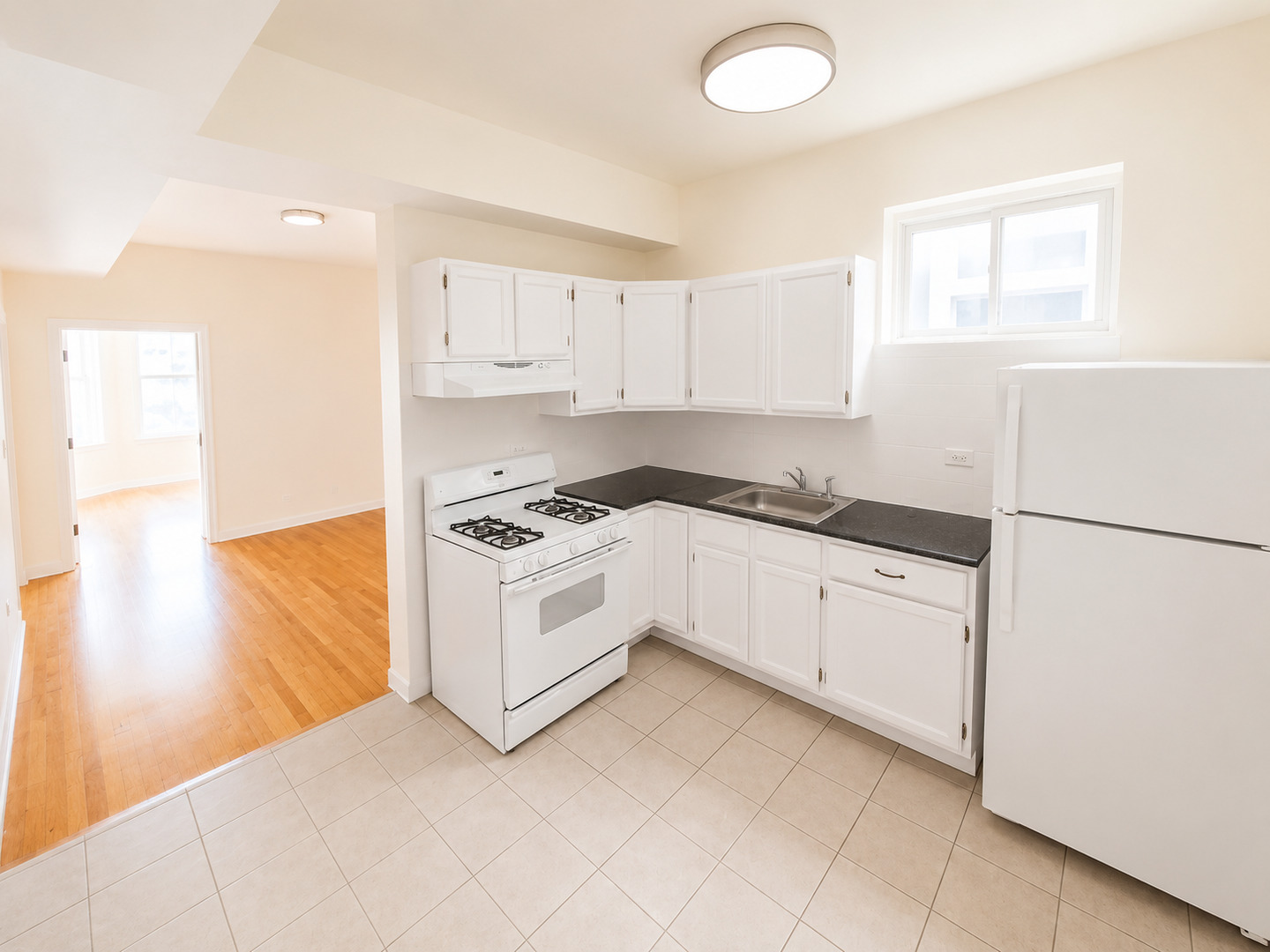 3133 W Augusta Boulevard 2e Property Photo 5