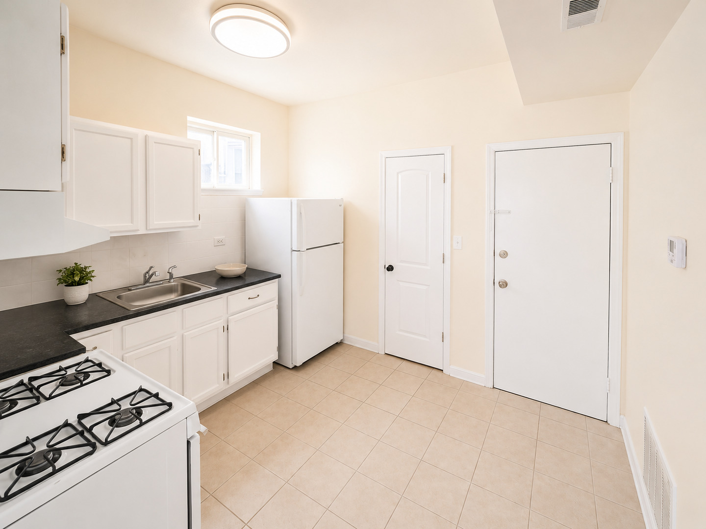 3133 W Augusta Boulevard 2e Property Photo 7