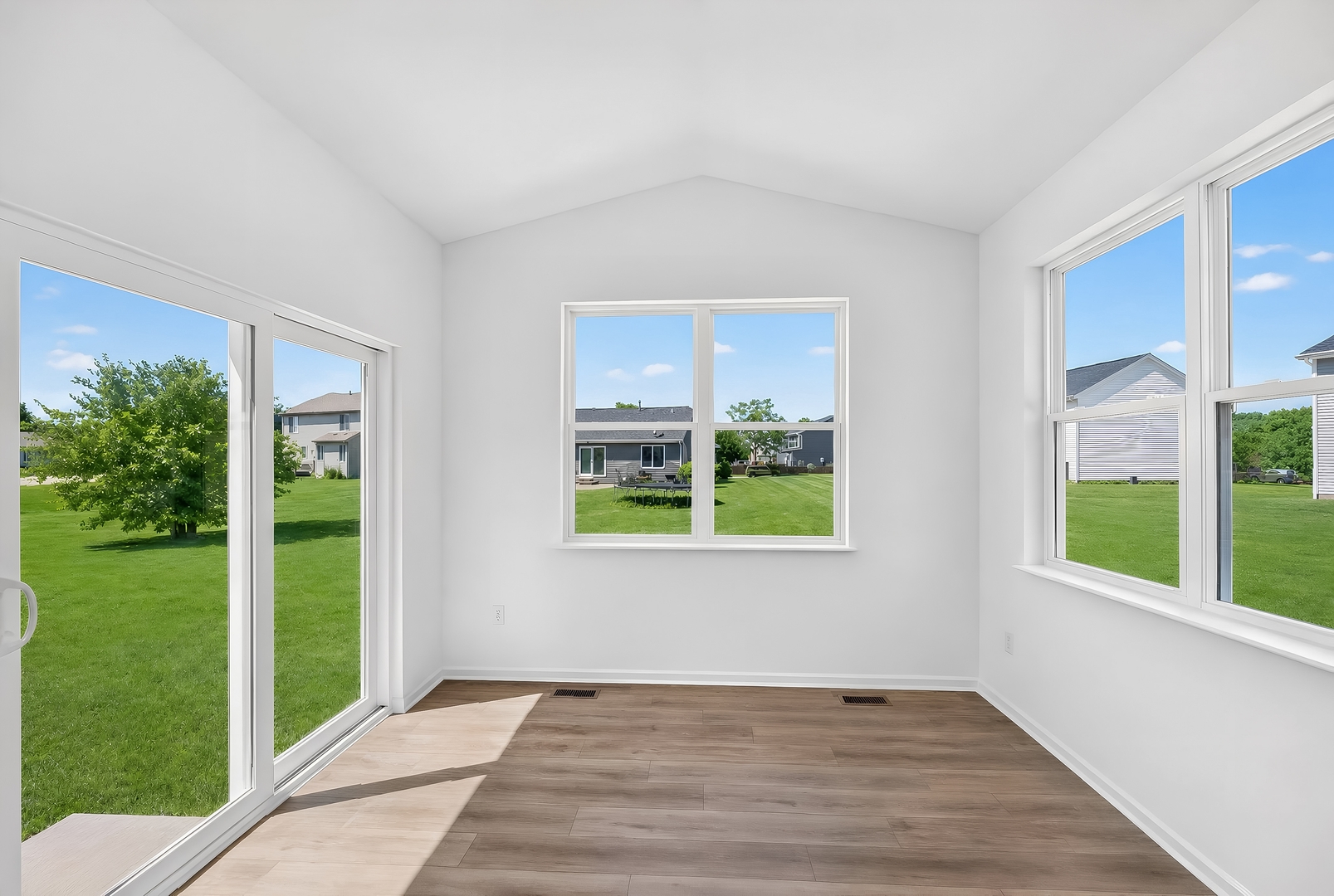 2791 Elden Drive Property Photo 4