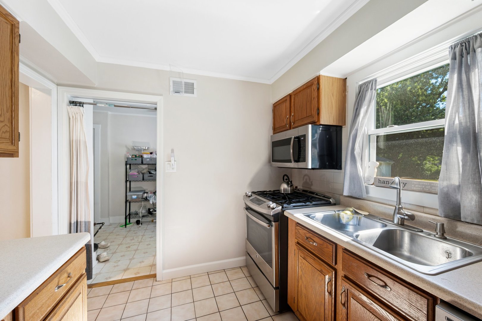 831 S Wisconsin Avenue Property Photo 10