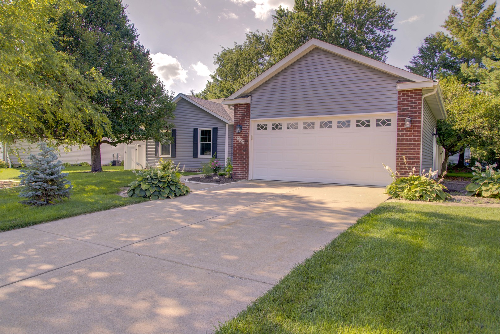 302 Pinehurst Drive Property Photo 4